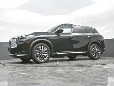 New 2026 INFINITI QX60 Luxe w/ Family Package image 23