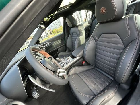 New 2025 Alfa Romeo Giulia AWD w/ Driving Assist Package image 11
