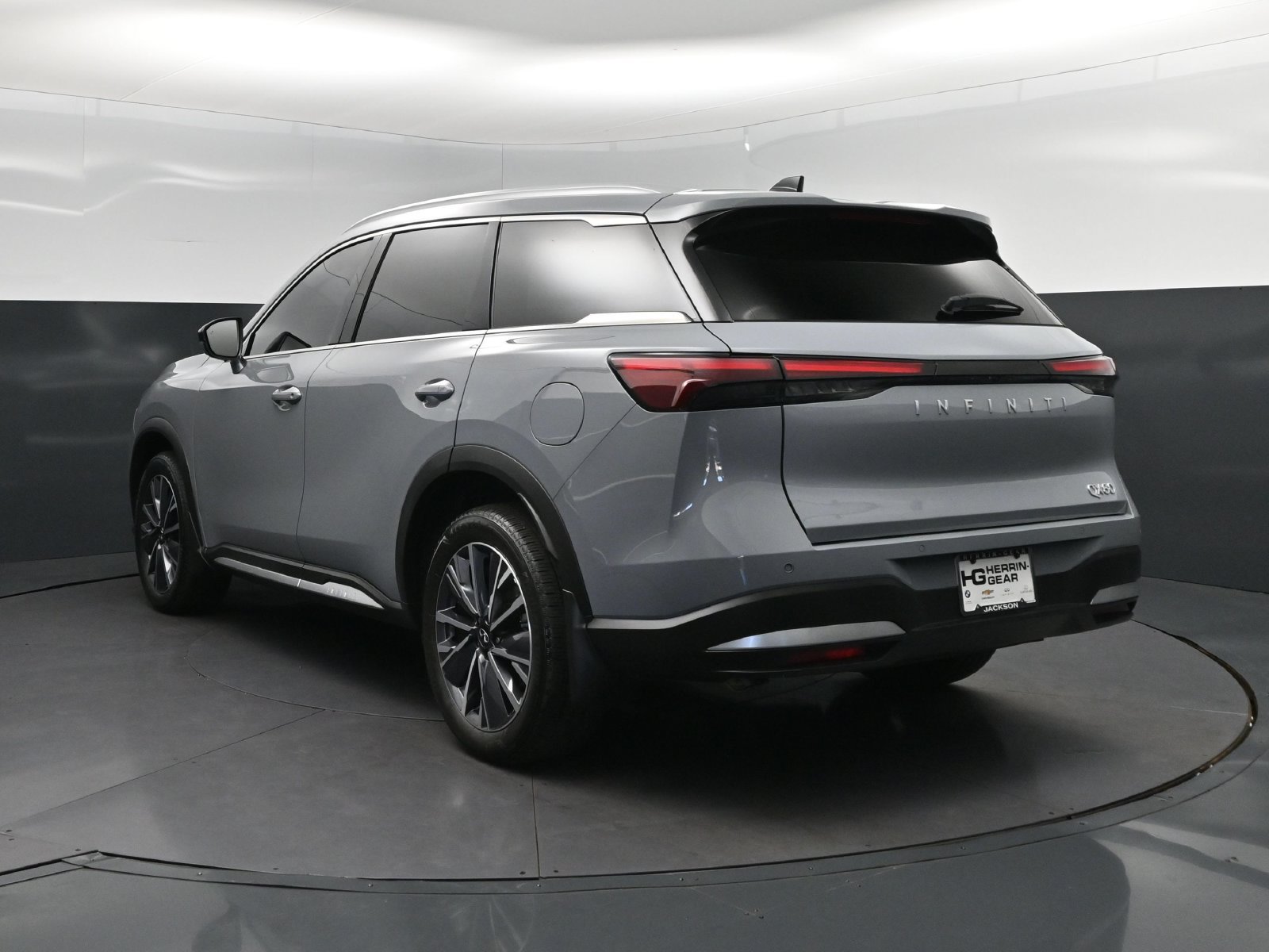 Certified 2026 INFINITI QX60 Luxe w/ Cargo Package FWD image 5
