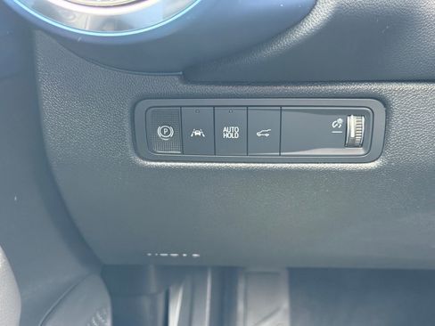 Used 2025 Chevrolet Equinox EV LT w/ Convenience Package FWD image 12
