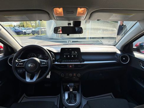 Certified 2021 Kia Forte LXS FWD image 18
