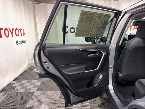 Used 2025 Toyota RAV4 XLE AWD/4WD image 18
