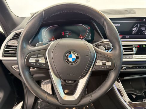 Used 2021 BMW X5 xDrive40i w/ Convenience Package AWD/4WD image 17