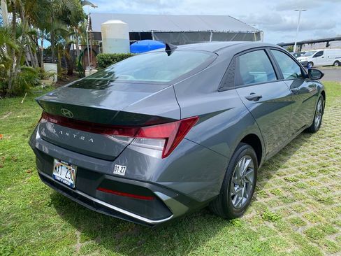 Certified 2024 Hyundai Elantra SEL FWD image 7