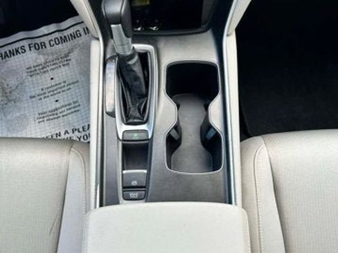 Certified 2020 Honda Accord LX image 8
