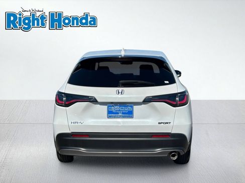 Certified 2024 Honda HR-V Sport image 11