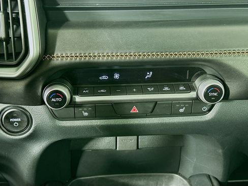 Used 2025 MAZDA CX-50 AWD 2.5 Hybrid w/ Premium Pkg image 23