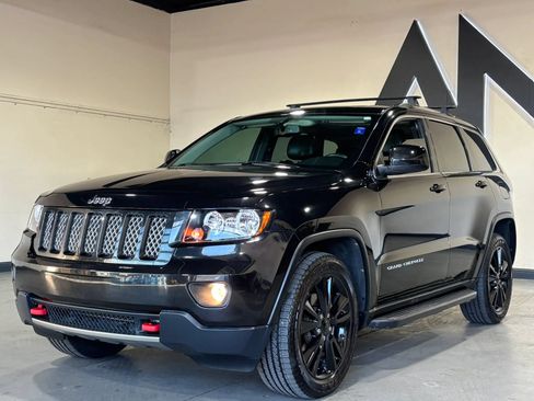 Used 2013 Jeep Grand Cherokee Altitude RWD image 1