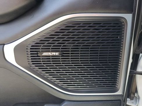 Used 2024 Jeep Wagoneer Series II w/ Flexible Seating Group RWD image 22