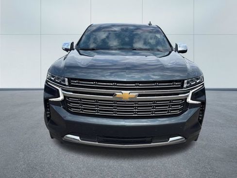 Used 2021 Chevrolet Suburban Premier w/ Premium Package AWD/4WD image 6