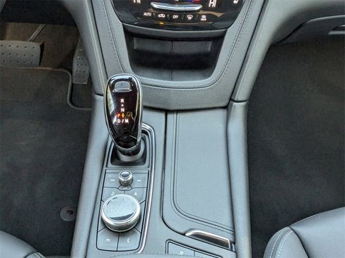 Certified 2025 Cadillac XT5 Premium Luxury image 22