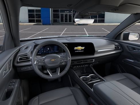 New 2027 Chevrolet Traverse LT w/ Driver Confidence Package FWD image 15