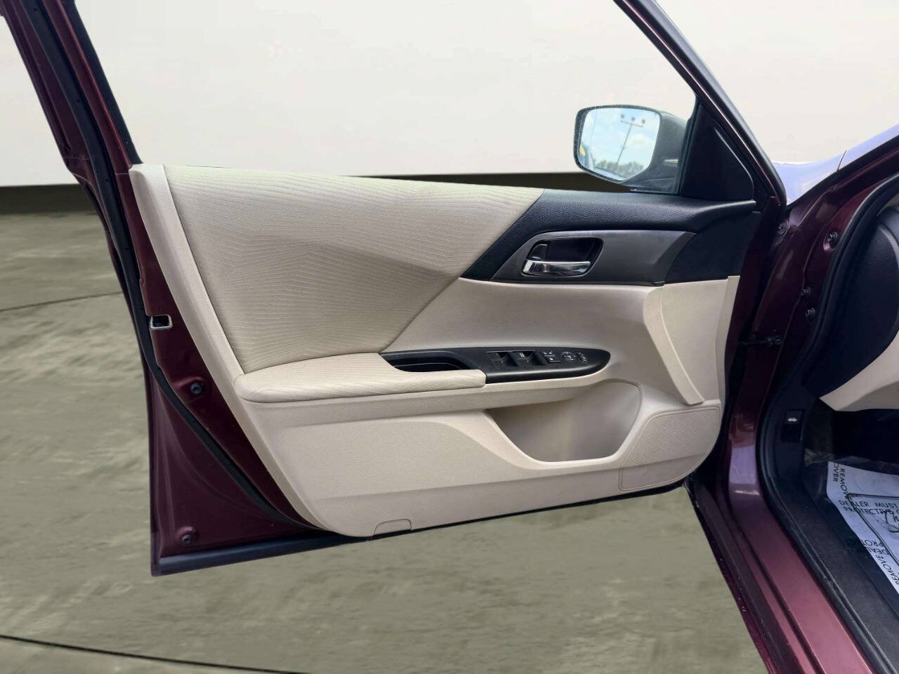 Used 2015 Honda Accord LX image 15