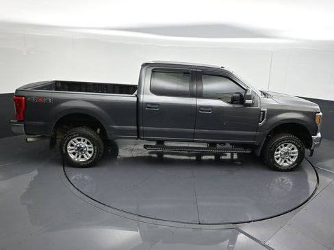Used 2019 Ford F250 XLT w/ Snow Plow Prep Package image 20
