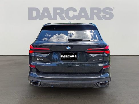 Certified 2025 BMW X5 xDrive40i w/ M Sport Package AWD/4WD image 5