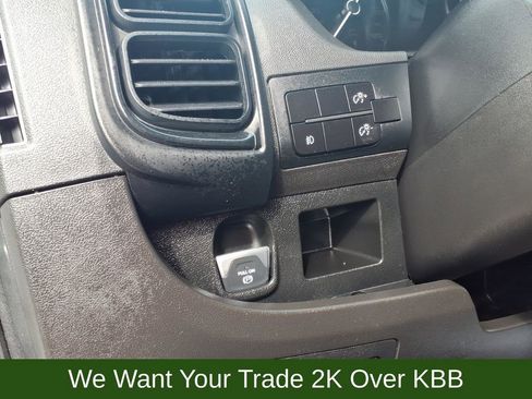 Used 2025 RAM ProMaster 2500 w/ Convenience Group image 30