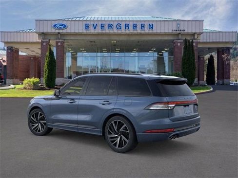 New 2025 Lincoln Aviator Black Label w/ Jet Appearance Package image 4