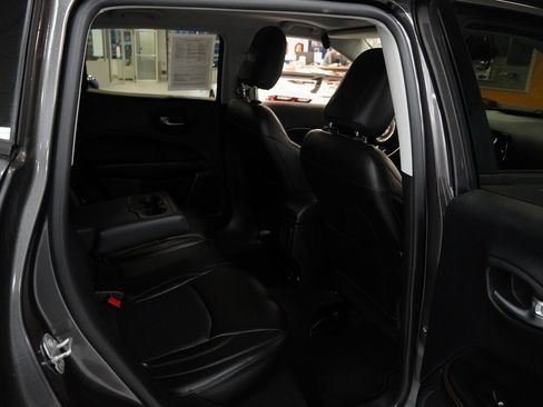 Used 2018 Jeep Compass Limited w/ Navigation Group image 23