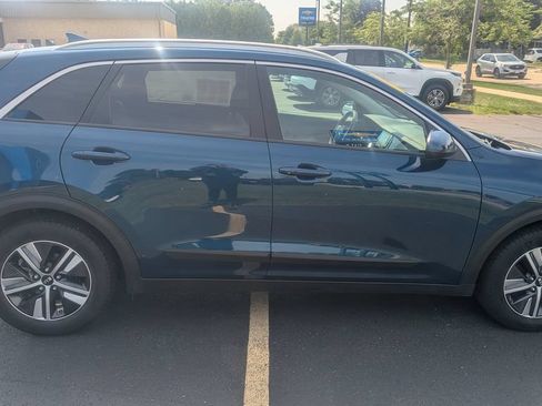Used 2021 Kia Niro LXS FWD image 7