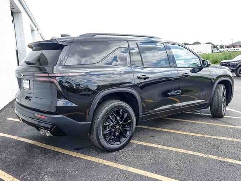 New 2026 Chevrolet Traverse LT w/ Midnight/Sport Edition AWD/4WD image 6