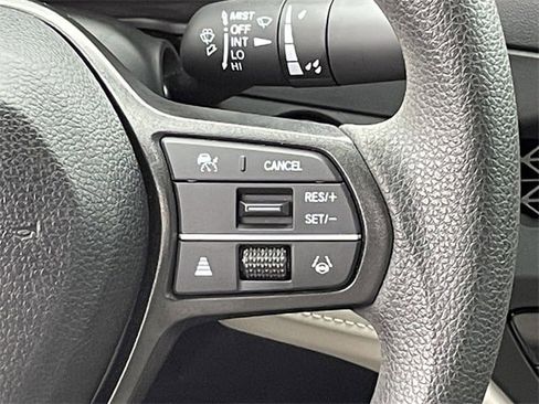 Certified 2025 Honda Accord LX image 13