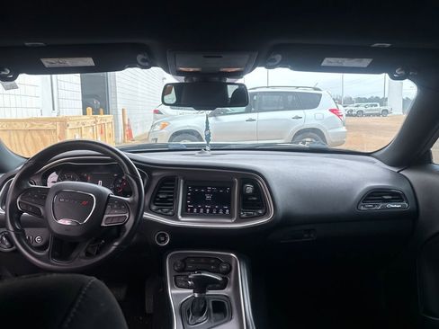 Used 2022 Dodge Challenger SXT w/ Blacktop Package image 27