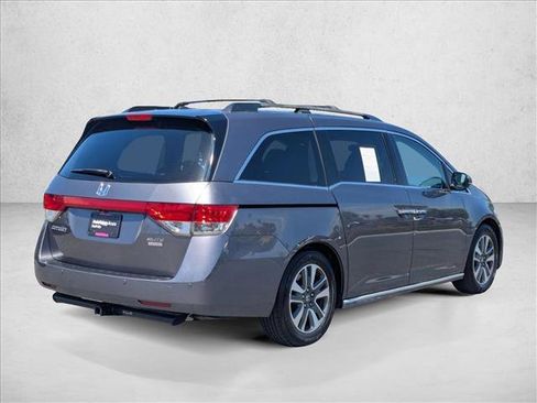Used 2015 Honda Odyssey Touring Elite image 5