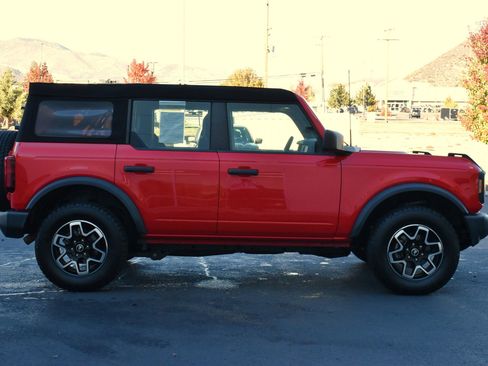Used 2023 Ford Bronco 4-Door image 5
