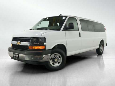 Used 2025 Chevrolet Express 3500 LT w/ LT Preferred Equipment Group RWD image 1