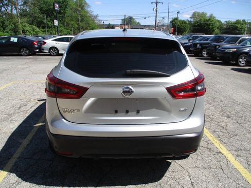 Used 2021 Nissan Rogue Sport S image 13