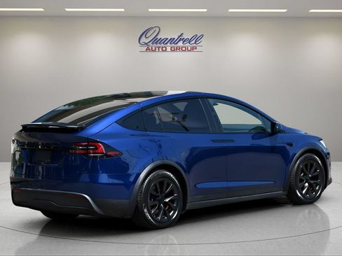 Used 2023 Tesla Model X AWD/4WD image 4
