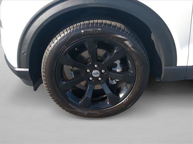 Used 2020 Ford Explorer Platinum w/ Premium Technology Package AWD/4WD image 27
