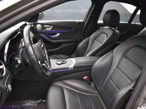 Used 2020 Mercedes-Benz C 300 4MATIC Sedan w/ AMG Line image 9