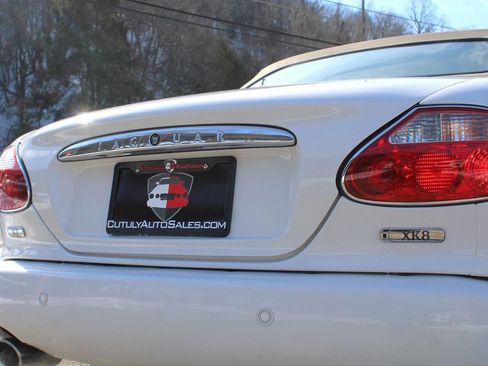Used 2005 Jaguar XK8 XK8 2dr Convertible image 12