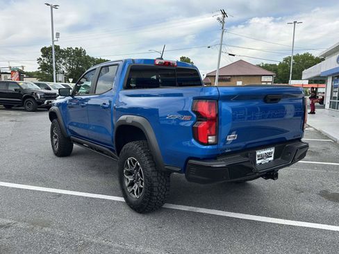 Used 2023 Chevrolet Colorado ZR2 w/ ZR2 Convenience Package III AWD/4WD image 4