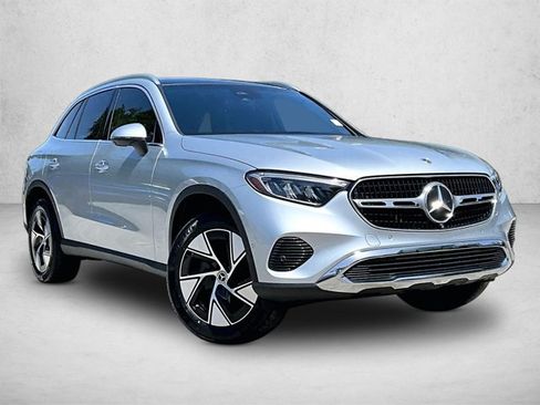 Used 2023 Mercedes-Benz GLC 300 4MATIC image 12