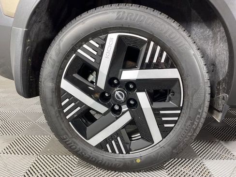 New 2026 Nissan Kicks SV w/ SV Premium Package image 15