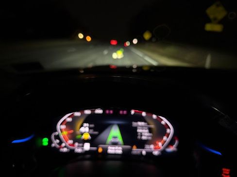 Used 2020 BMW 750i xDrive w/ Executive Package image 61