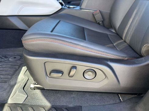 Used 2024 GMC Canyon AT4X image 19