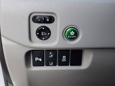 Used 2019 Honda Pilot Touring image 30