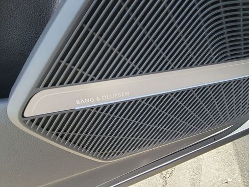 Used 2023 Audi Q5 2.0T Premium Plus w/ Premium Plus Package image 24