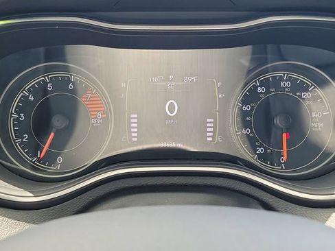Used 2022 Jeep Cherokee Latitude w/ Sun & Sound Group AWD/4WD image 24