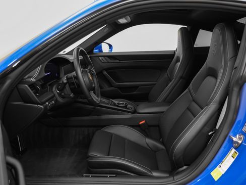 Used 2025 Porsche 911 Carrera w/ Premium Package image 49