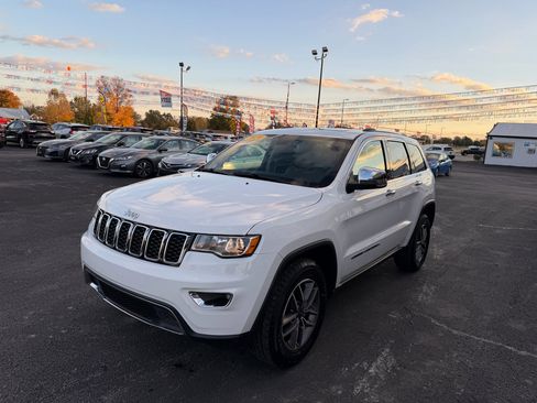 Used 2020 Jeep Grand Cherokee Limited image 9
