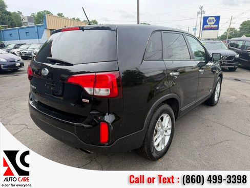 Used 2014 Kia Sorento LX AWD/4WD image 7