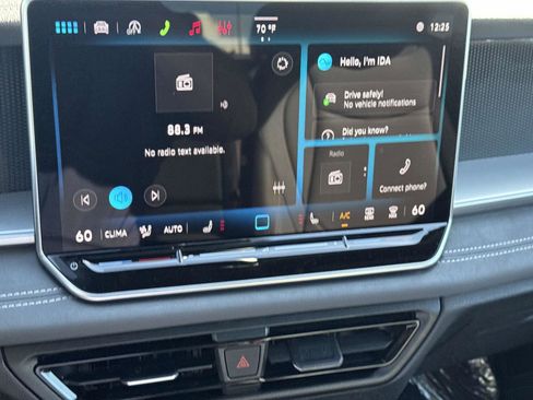 New 2026 Volkswagen Tiguan SE R-Line FWD image 21