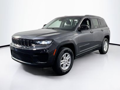 Used 2022 Jeep Grand Cherokee Laredo w/ Luxury Tech Group I