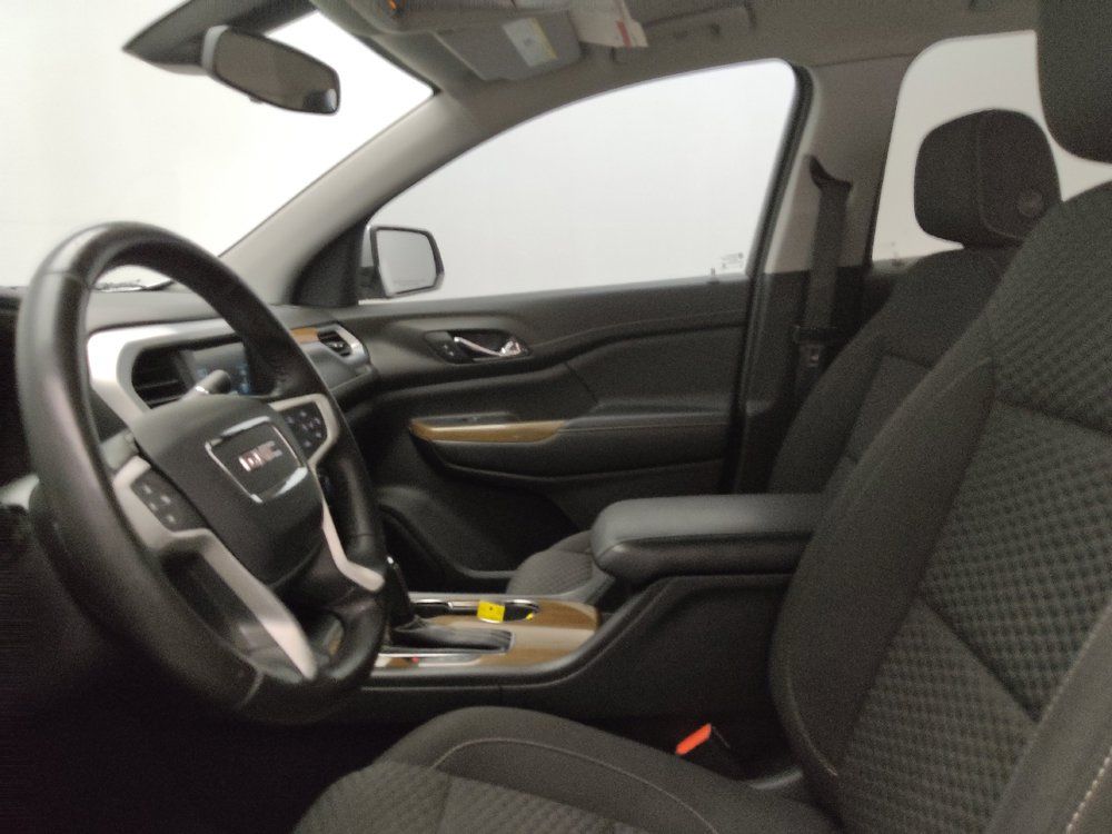 Used 2019 GMC Acadia SLE FWD image 17