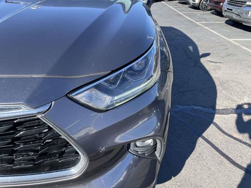 Used 2021 Toyota Highlander Platinum image 13