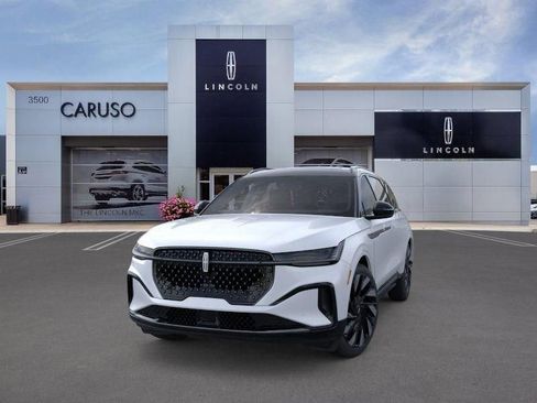 New 2026 Lincoln Nautilus Reserve w/ Jet Appearance Package image 2